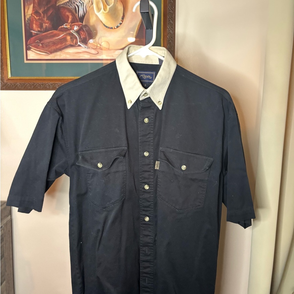 Black Short Sleeve Button-Up Shirt with White Collar